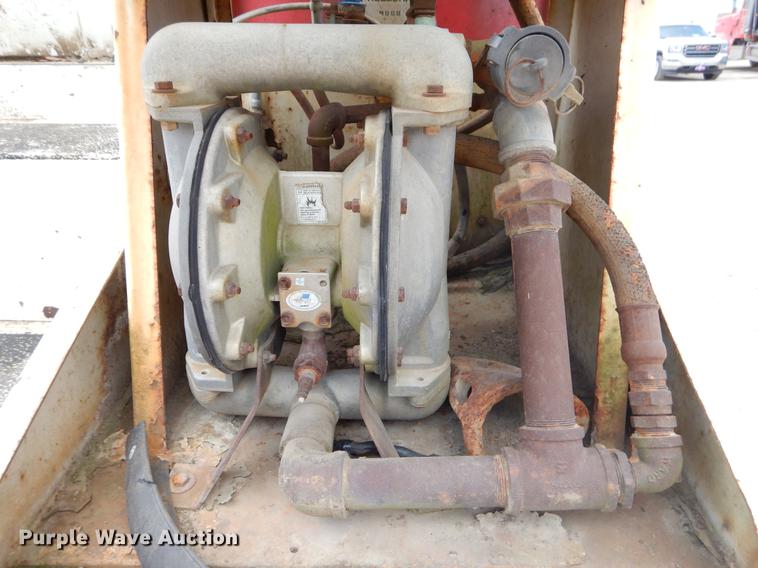 image for item ER9339 1984 International 2374 service truck