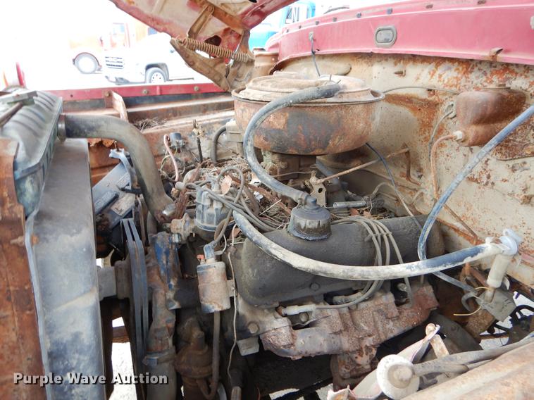 image for item ER9340 1972 Ford tank truck