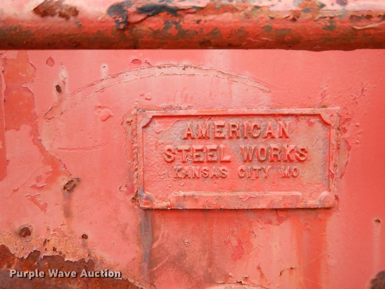 image for item ER9340 1972 Ford tank truck