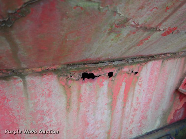 image for item ER9340 1972 Ford tank truck