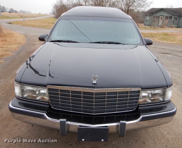 image for item ER9356 1995 Cadillac Fleetwood hearse