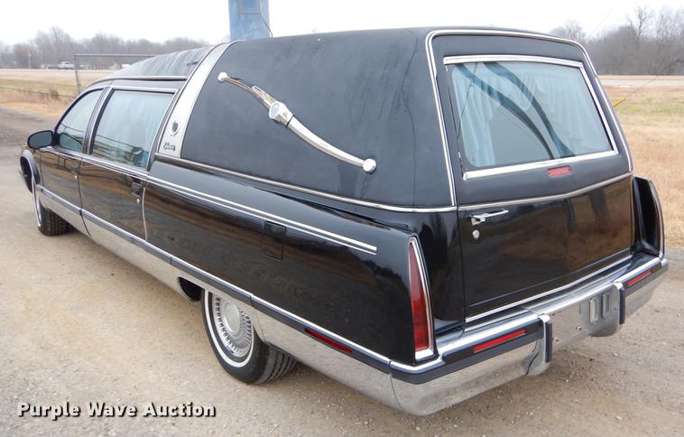 image for item ER9356 1995 Cadillac Fleetwood hearse