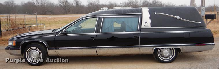 image for item ER9356 1995 Cadillac Fleetwood hearse