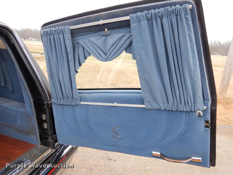 image for item ER9356 1995 Cadillac Fleetwood hearse