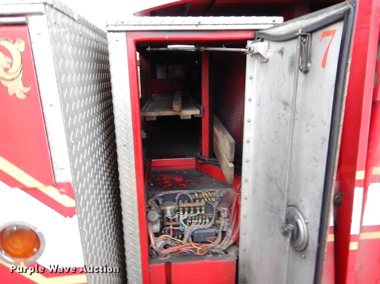 image for item ER9363 1992 Simon-Duplex Aerialscope 75 ladder truck