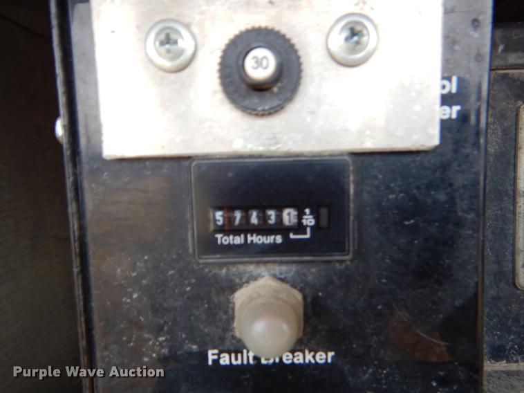 image for item ER9366 2000 Freightliner MT45 delivery truck