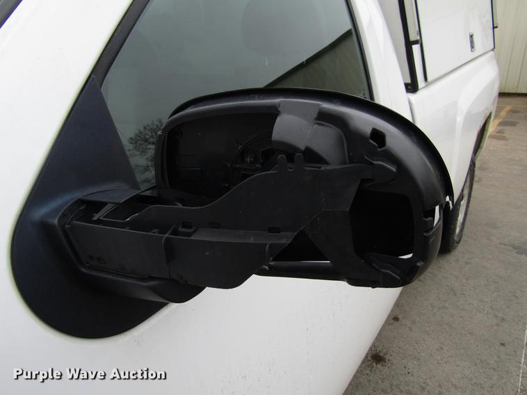 image for item EU9551 2008 Chevrolet Silverado 1500 pickup truck