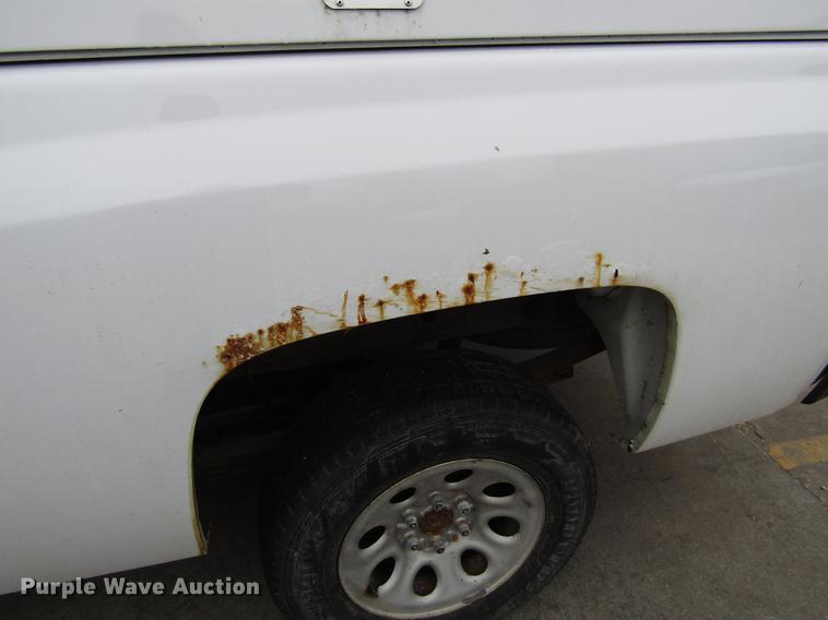 image for item EU9551 2008 Chevrolet Silverado 1500 pickup truck