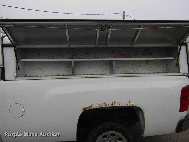 image for item EU9551 2008 Chevrolet Silverado 1500 pickup truck