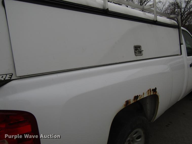 image for item EU9551 2008 Chevrolet Silverado 1500 pickup truck