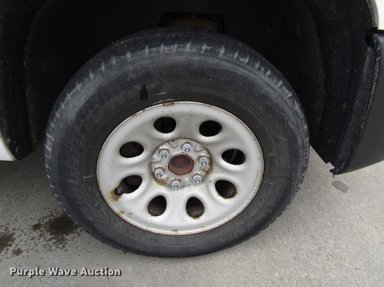 image for item EU9551 2008 Chevrolet Silverado 1500 pickup truck