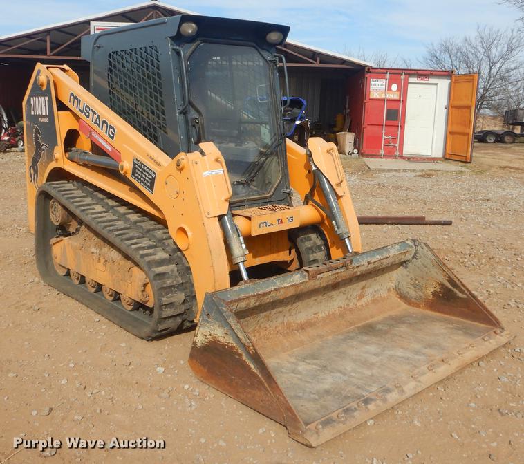 image for item EW9711 2011 Mustang 2100RT skid steer