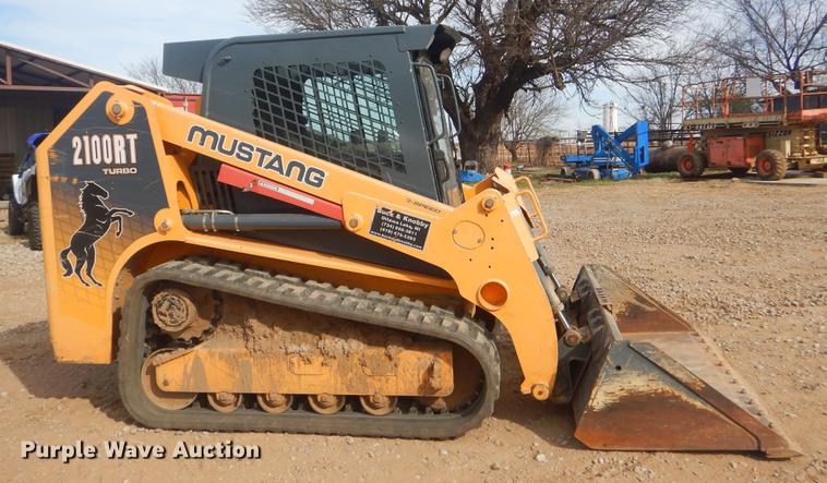 image for item EW9711 2011 Mustang 2100RT skid steer