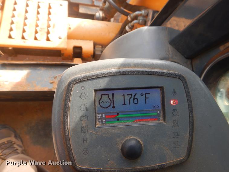 image for item EW9711 2011 Mustang 2100RT skid steer