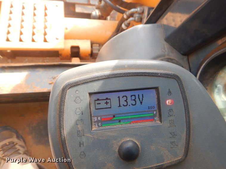 image for item EW9711 2011 Mustang 2100RT skid steer