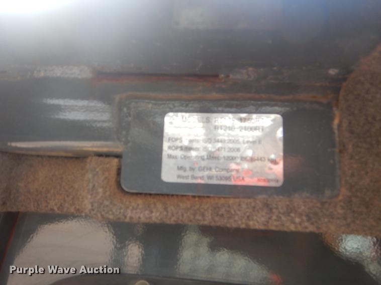 image for item EW9711 2011 Mustang 2100RT skid steer