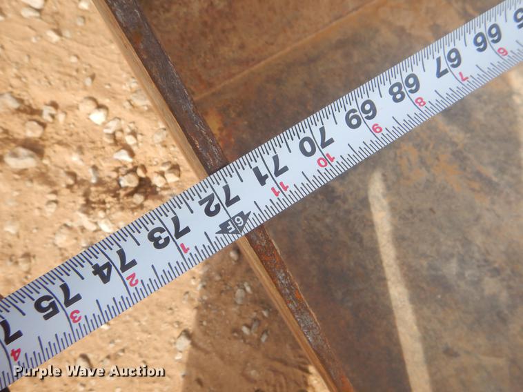 image for item EW9711 2011 Mustang 2100RT skid steer