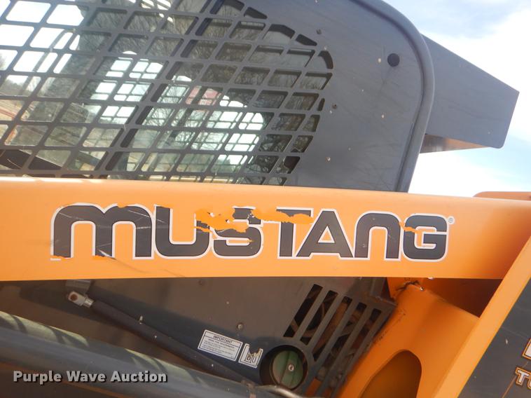 image for item EW9711 2011 Mustang 2100RT skid steer