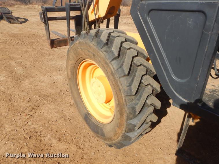 image for item EW9715 2006 JCB 506C telehandler