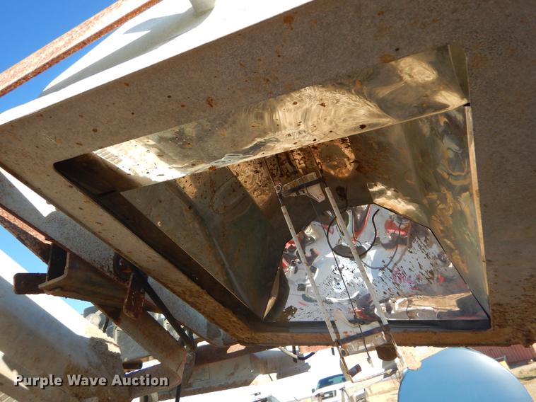 image for item EW9719 Magnum MLT4060MMH light plant