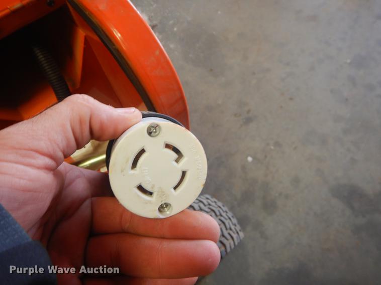 image for item EW9725 (2) generators