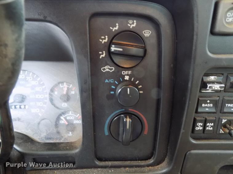 image for item FE9562 1995 Dodge Ram 2500 Ext. Cab pickup truck