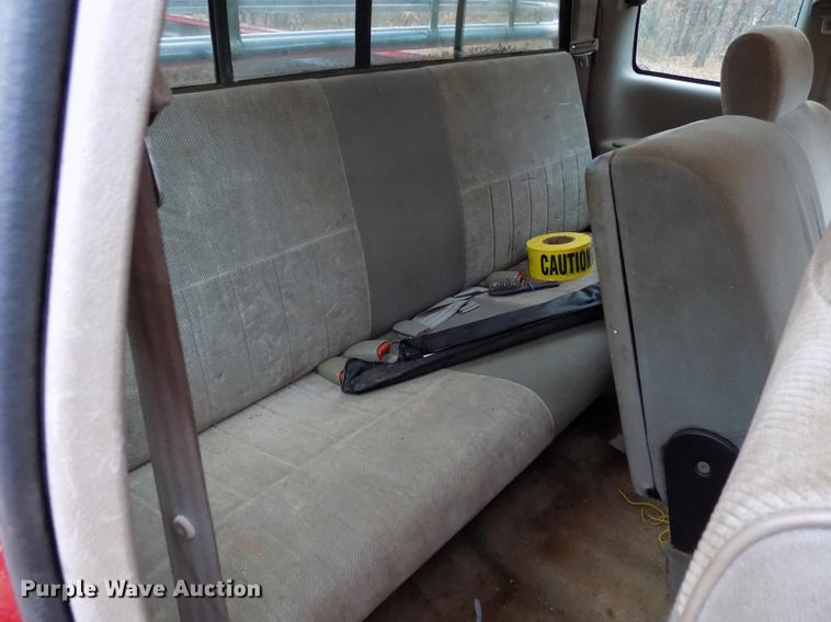 image for item FE9562 1995 Dodge Ram 2500 Ext. Cab pickup truck