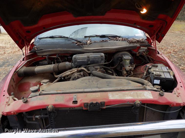 image for item FE9562 1995 Dodge Ram 2500 Ext. Cab pickup truck