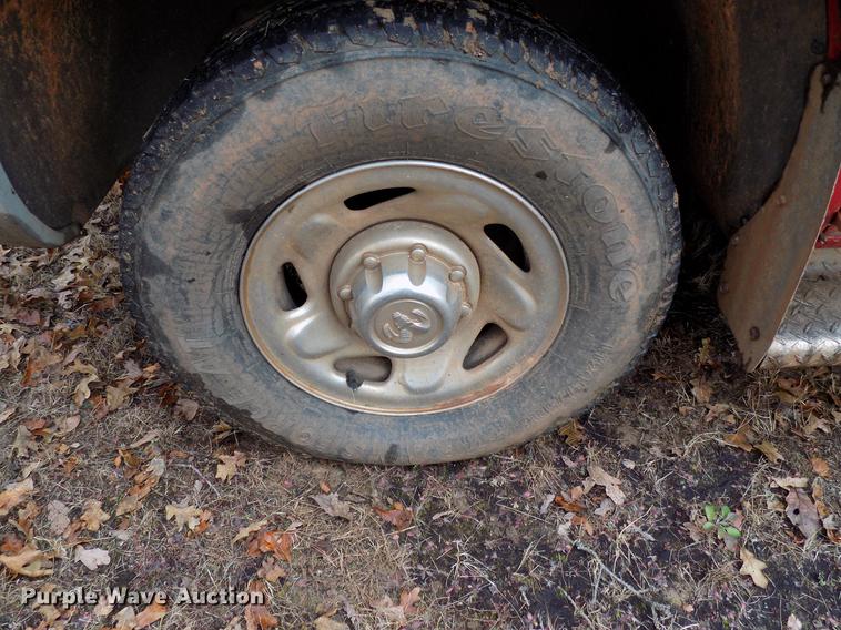 image for item FE9562 1995 Dodge Ram 2500 Ext. Cab pickup truck