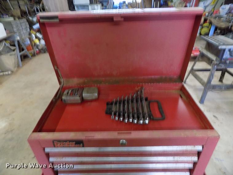 Popular Mechanics six drawer tool box with tools in Norman, OK Item