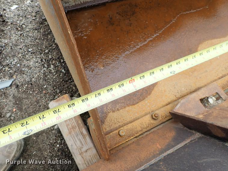 image for item FI9447 (6) skid steer buckets