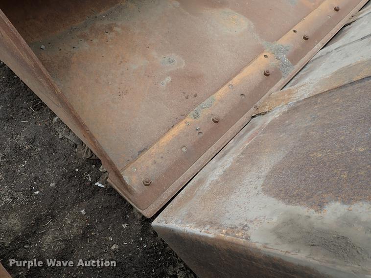 image for item FI9447 (6) skid steer buckets