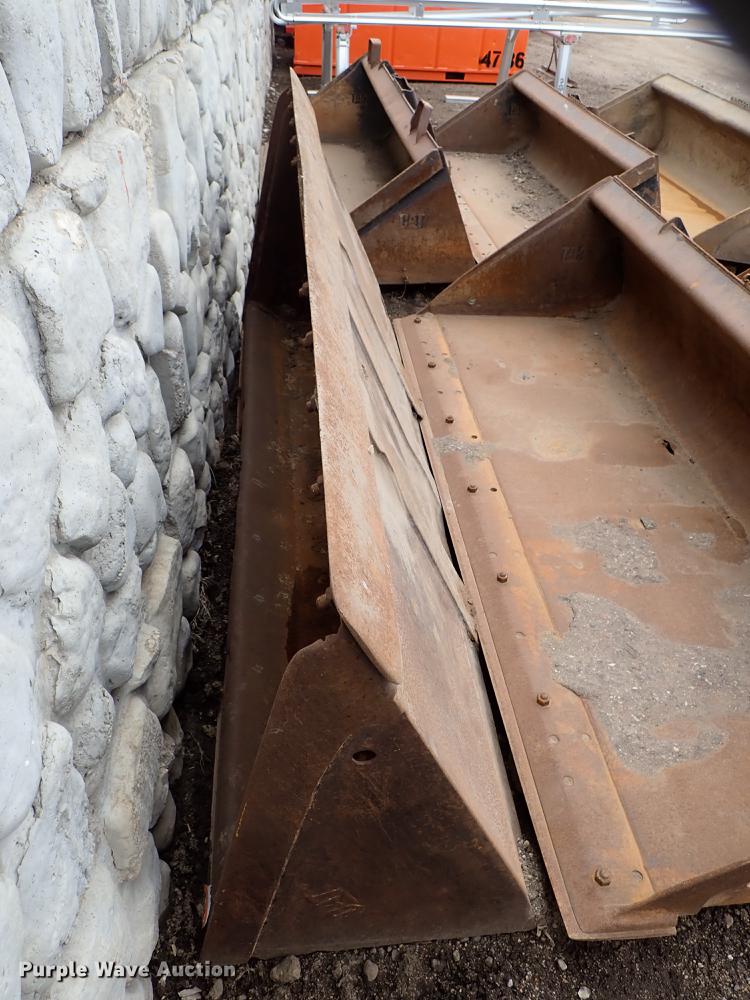 image for item FI9447 (6) skid steer buckets