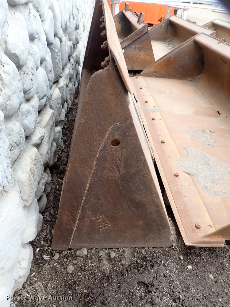 image for item FI9447 (6) skid steer buckets