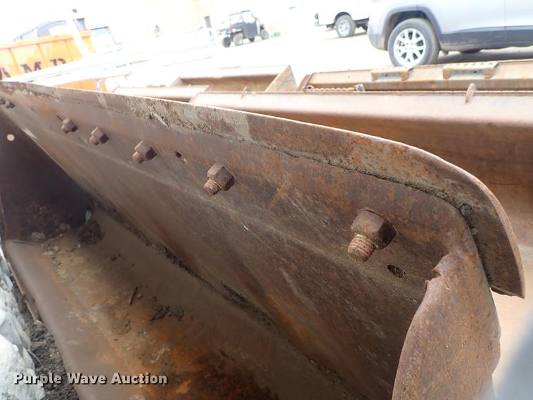 image for item FI9447 (6) skid steer buckets