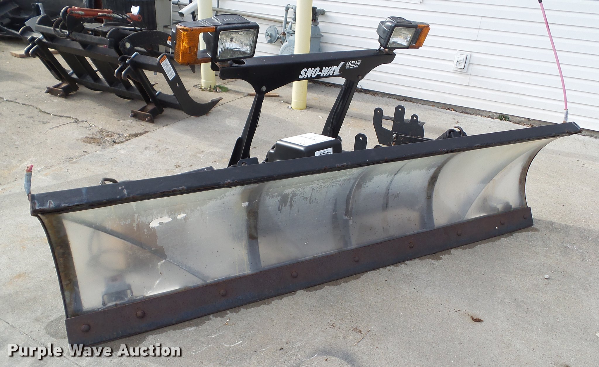 Snoway snow plow in Ottumwa, IA Item EM9059 sold Purple Wave