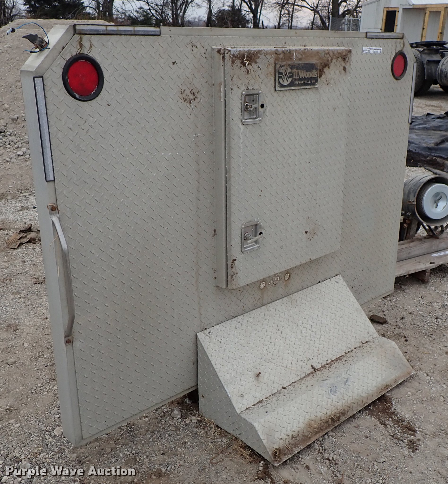 Tl Woods Headache Rack In Wichita Ks Item Es9443 Sold Purple Wave