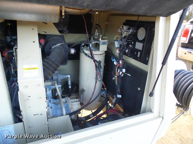 image for item DB2149 2007 Ingersoll Rand XP185 air compressor