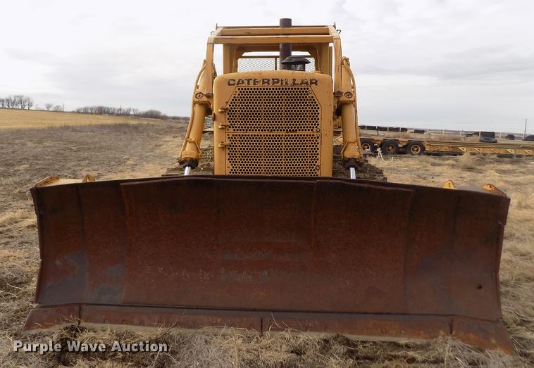 image for item DB9004 1974 Caterpillar D8H dozer