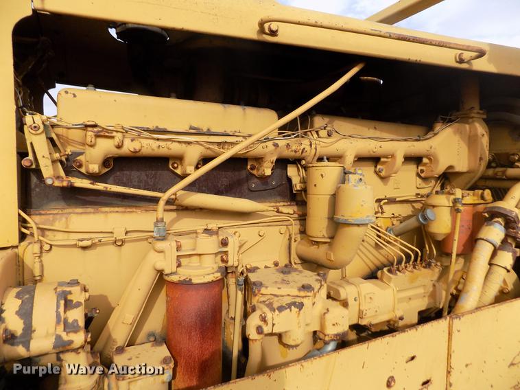 image for item DB9004 1974 Caterpillar D8H dozer