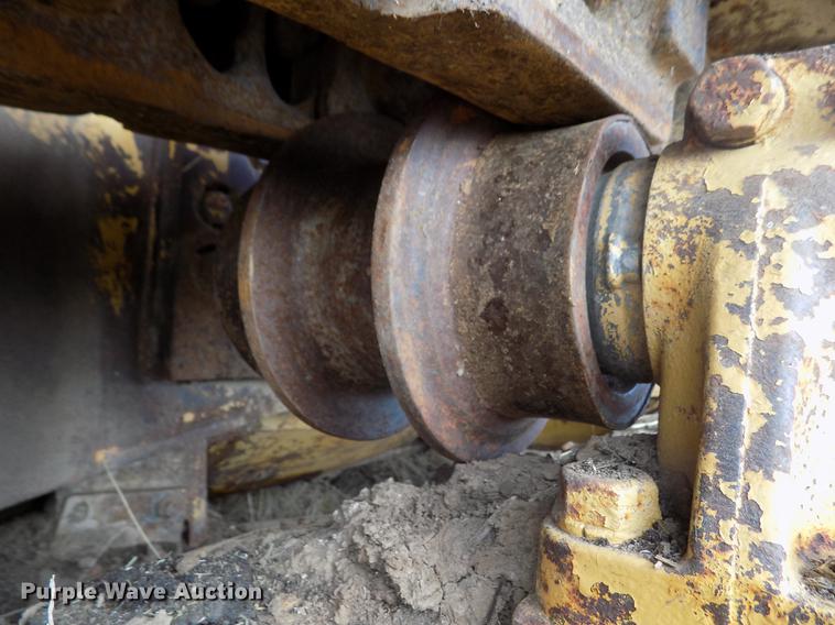 image for item DB9004 1974 Caterpillar D8H dozer