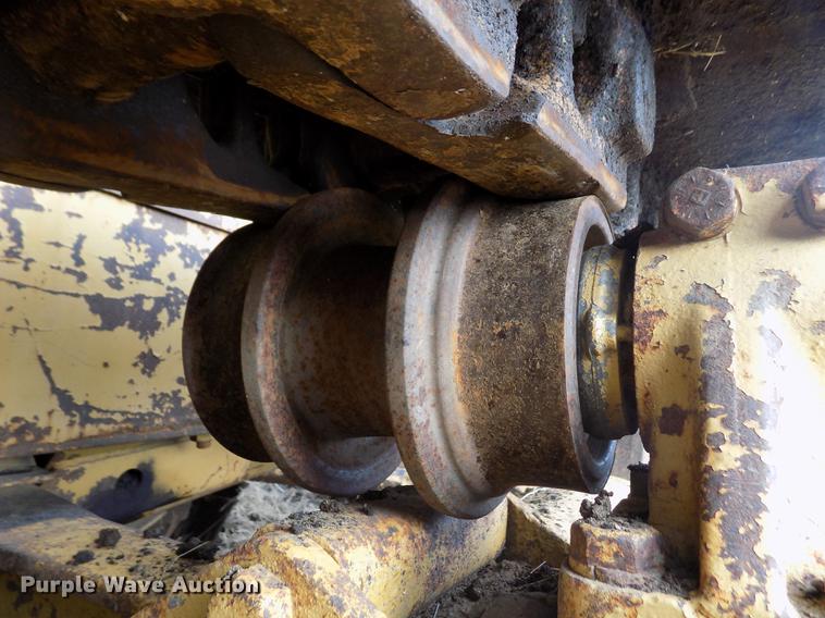 image for item DB9004 1974 Caterpillar D8H dozer