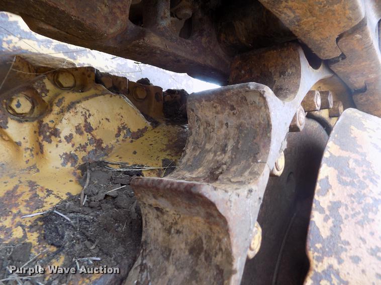 image for item DB9004 1974 Caterpillar D8H dozer