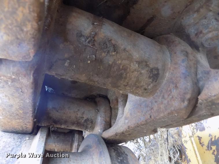 image for item DB9004 1974 Caterpillar D8H dozer