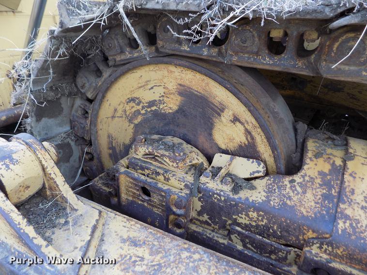 image for item DB9004 1974 Caterpillar D8H dozer