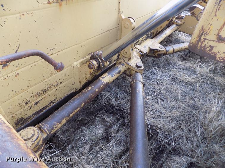 image for item DB9004 1974 Caterpillar D8H dozer