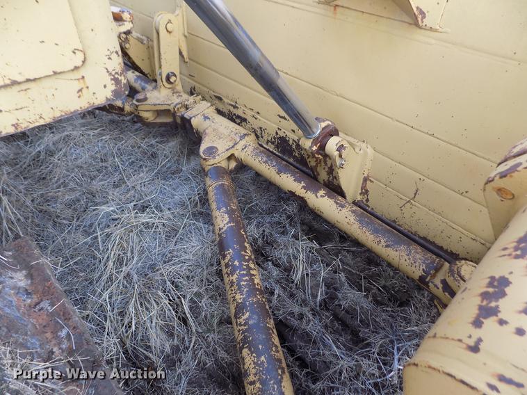 image for item DB9004 1974 Caterpillar D8H dozer