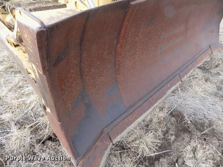 image for item DB9004 1974 Caterpillar D8H dozer