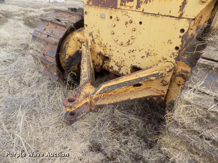 image for item DB9004 1974 Caterpillar D8H dozer