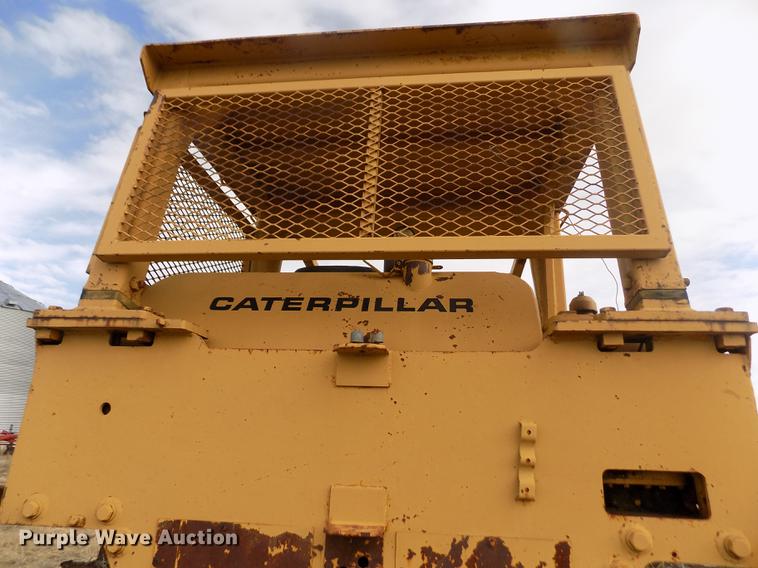 image for item DB9004 1974 Caterpillar D8H dozer